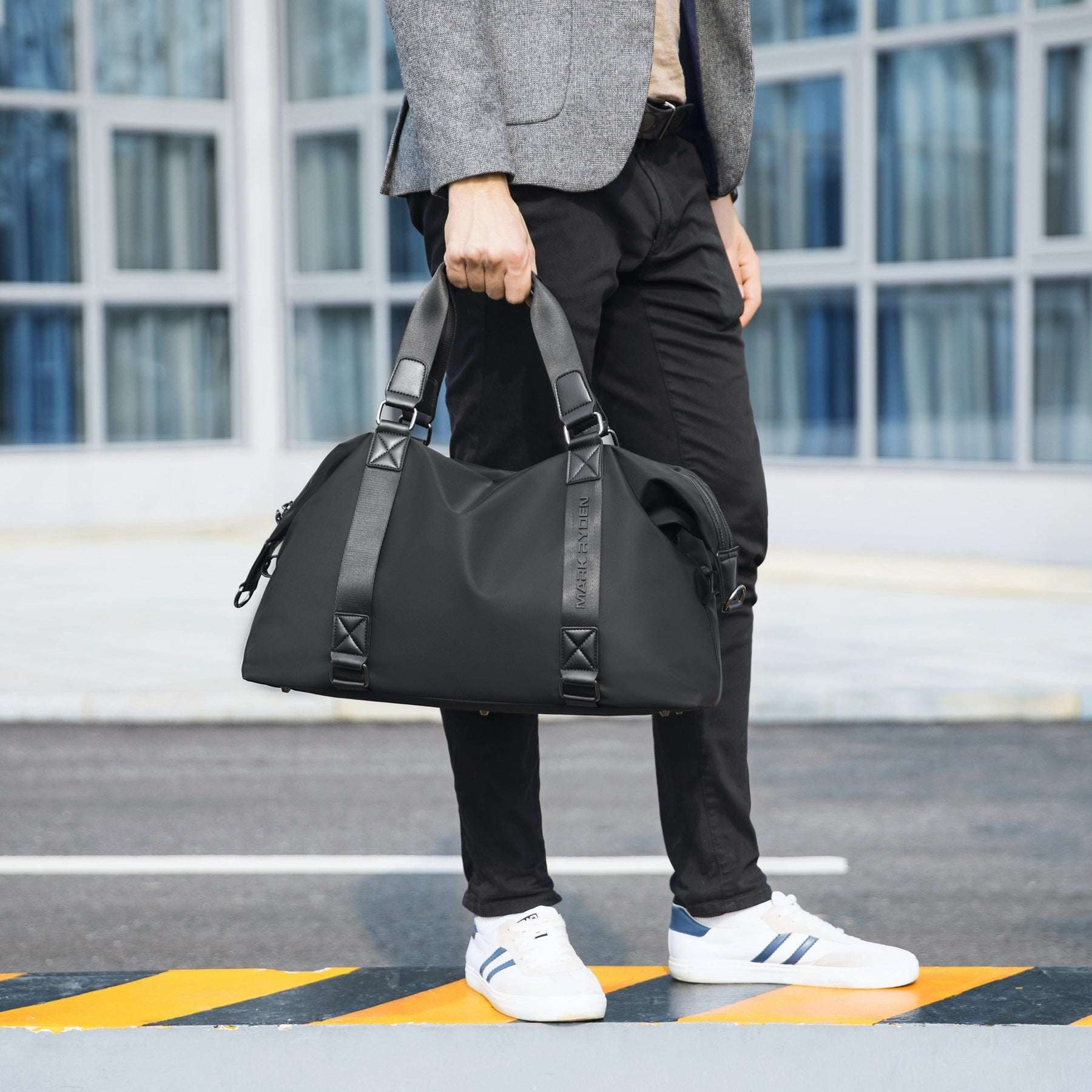 MARK RYDEN CARRY 5